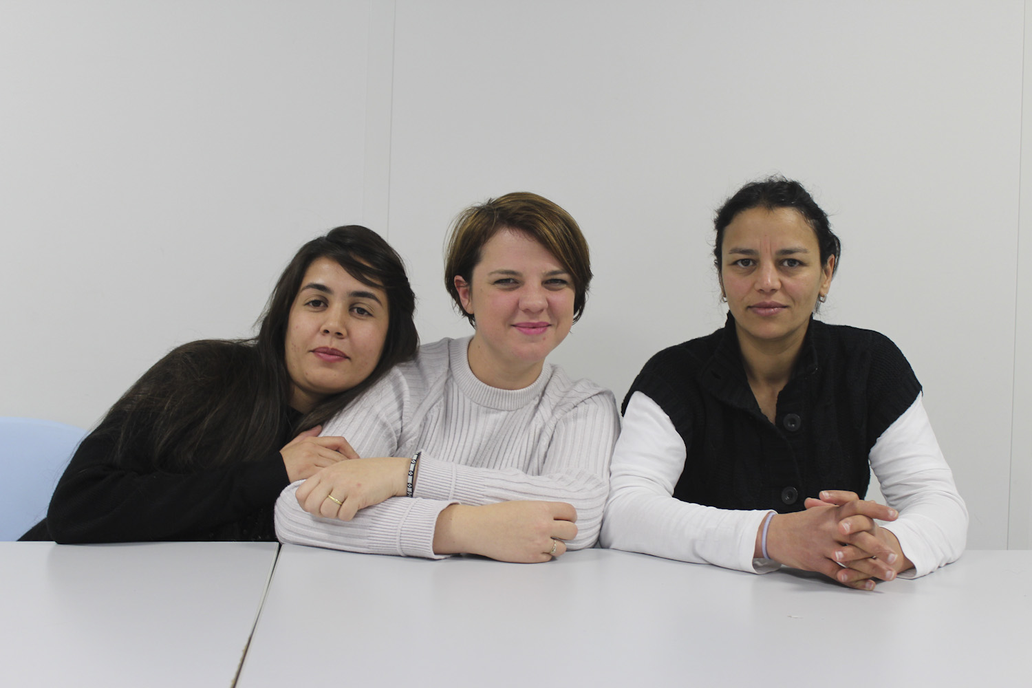 Photo de Jennifer, Samira et Rajae, participantes à la formation