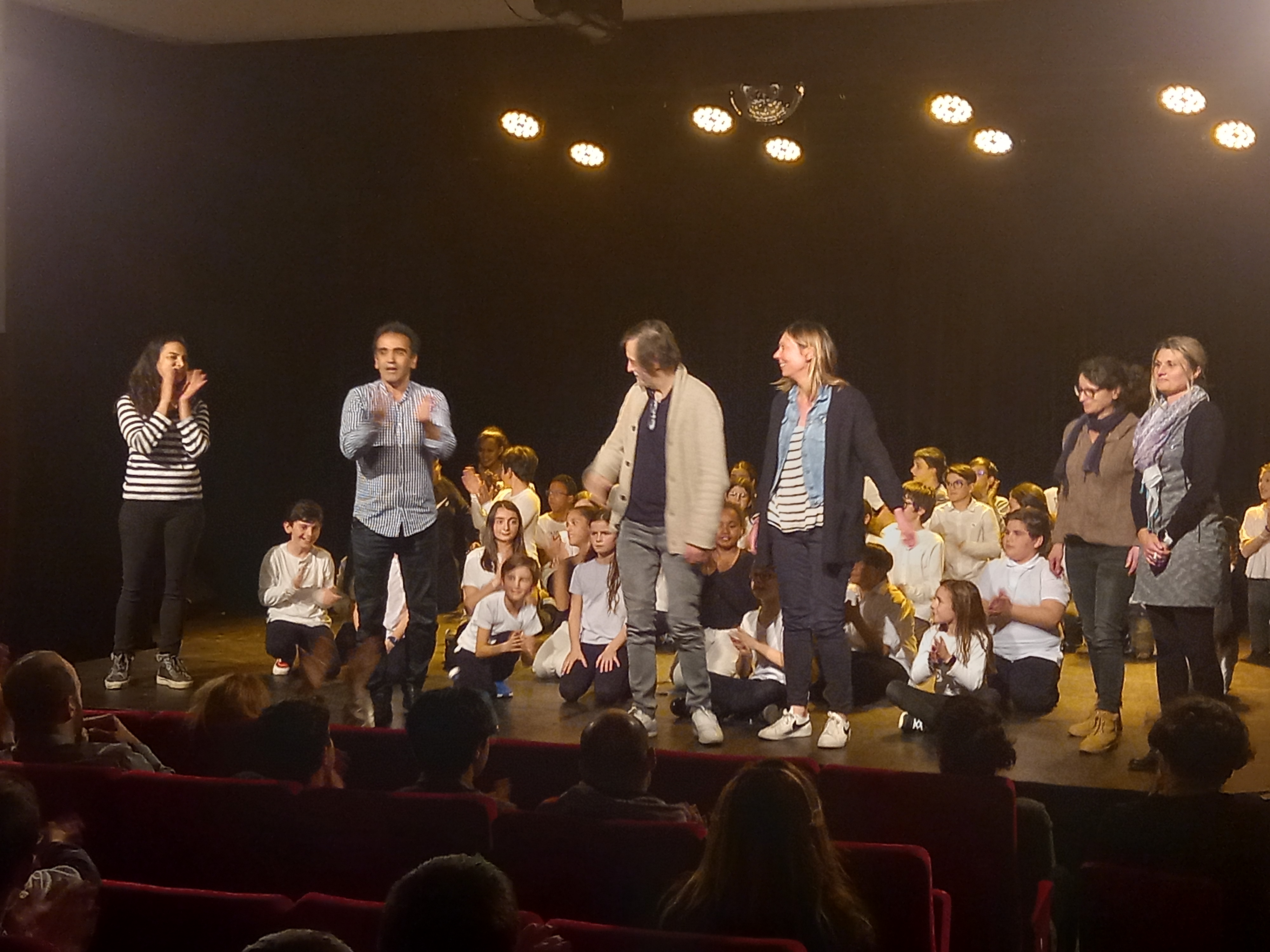 Depuis une vingtaine d'années, l'Association du lien interculturel familial et social (ALIFS) et la Ville de Cenon travaillent en partenariat pour mettre en place le Printemps des Poètes sur la ville de Cenon.