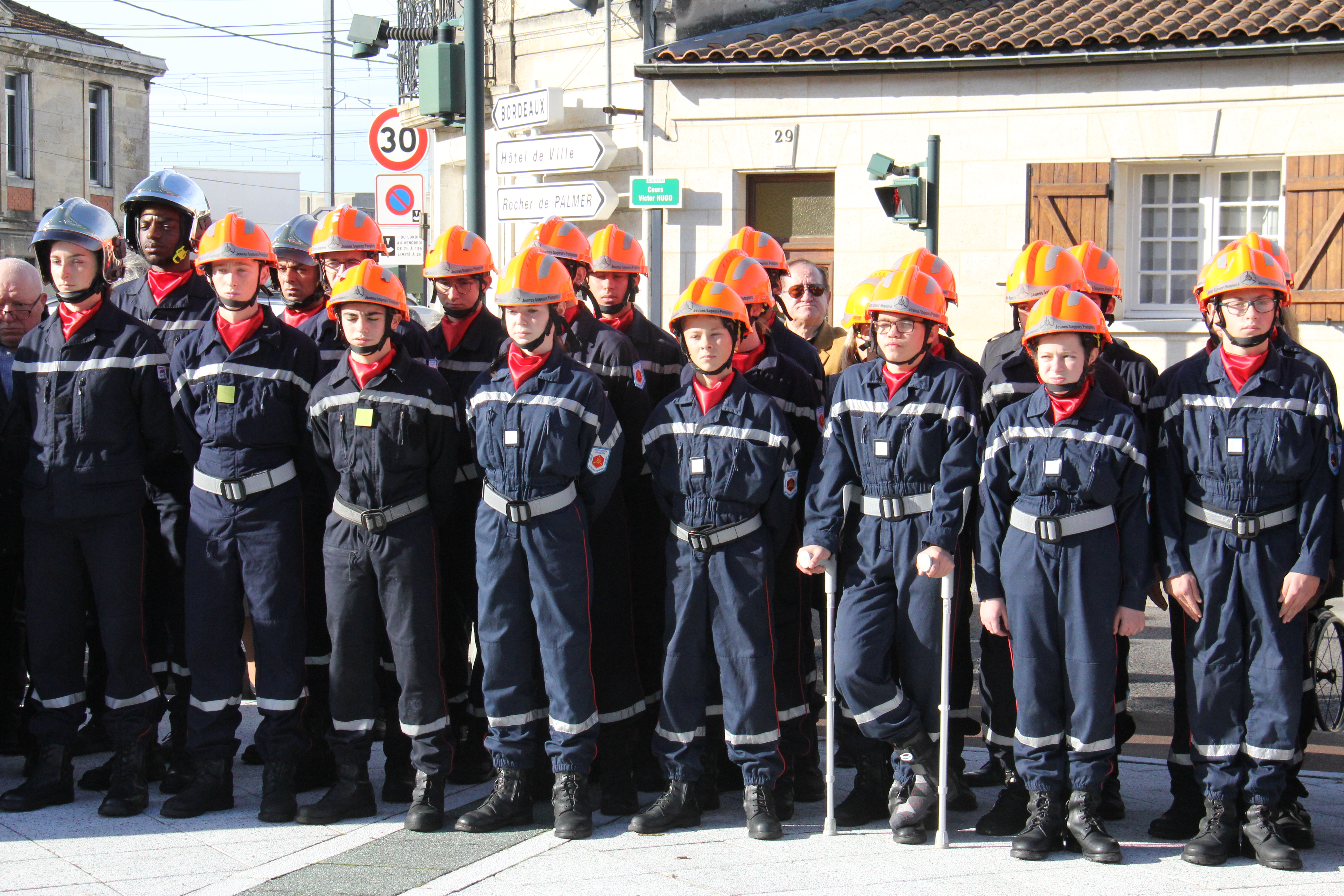 Les jeunes sapeurs pompiers de Bordeaux Benauge 