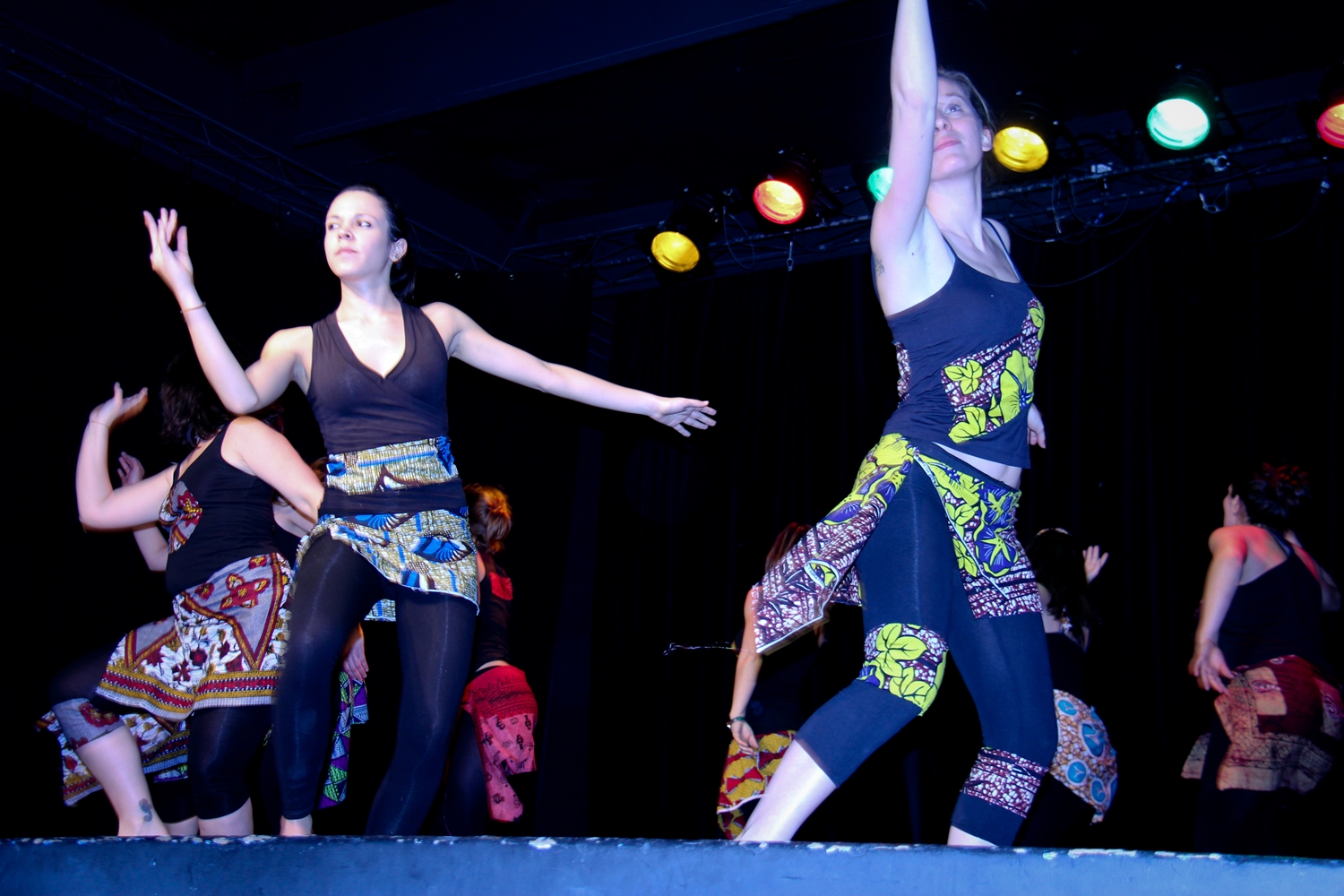 2013 : One billion rising : La danse pour alerter l’opinion publique sur le sort des femmes partout dans le monde.
