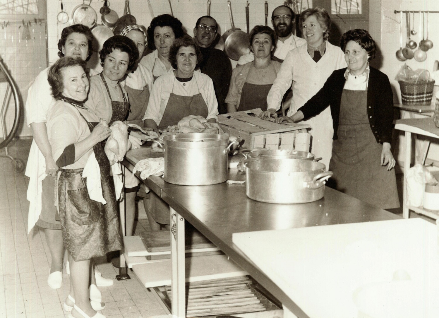 Le personnel des Cuisines Municipales dans les années 70