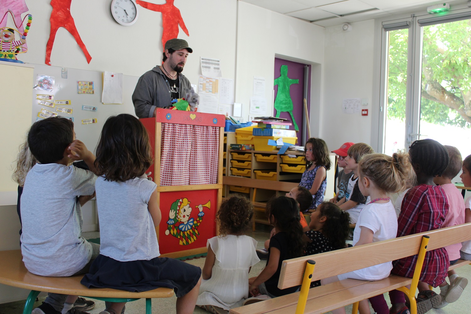 atelier marionnettes à Jules Guesde maternelle