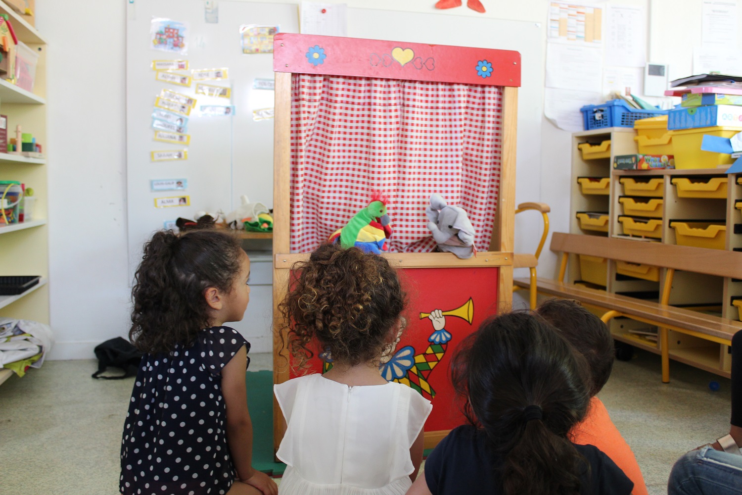 atelier marionnettes à Jules Guesde maternelle