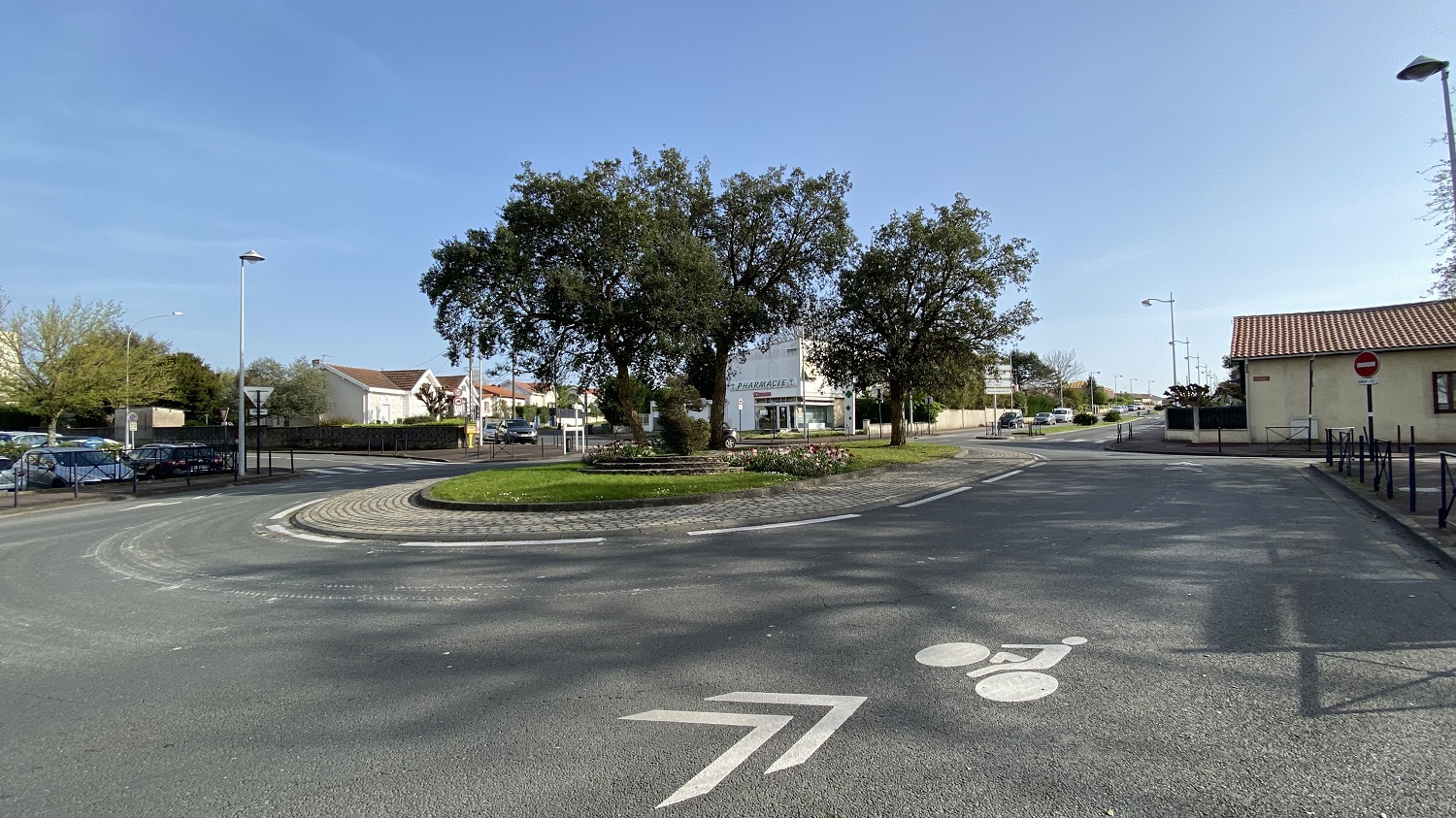 marquage au sol Boucle vélo rive droite