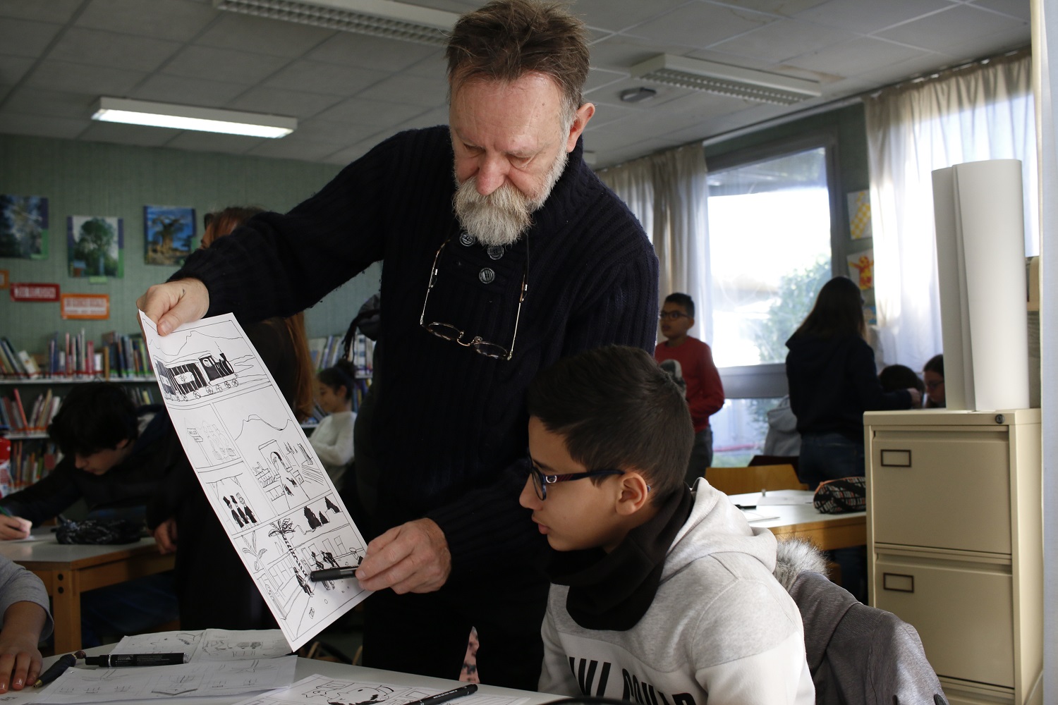 Bruno Loth dessinateur intervenant au collège Jean Jaurès