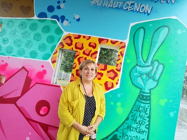 dominique gonzalvez devant la fresque