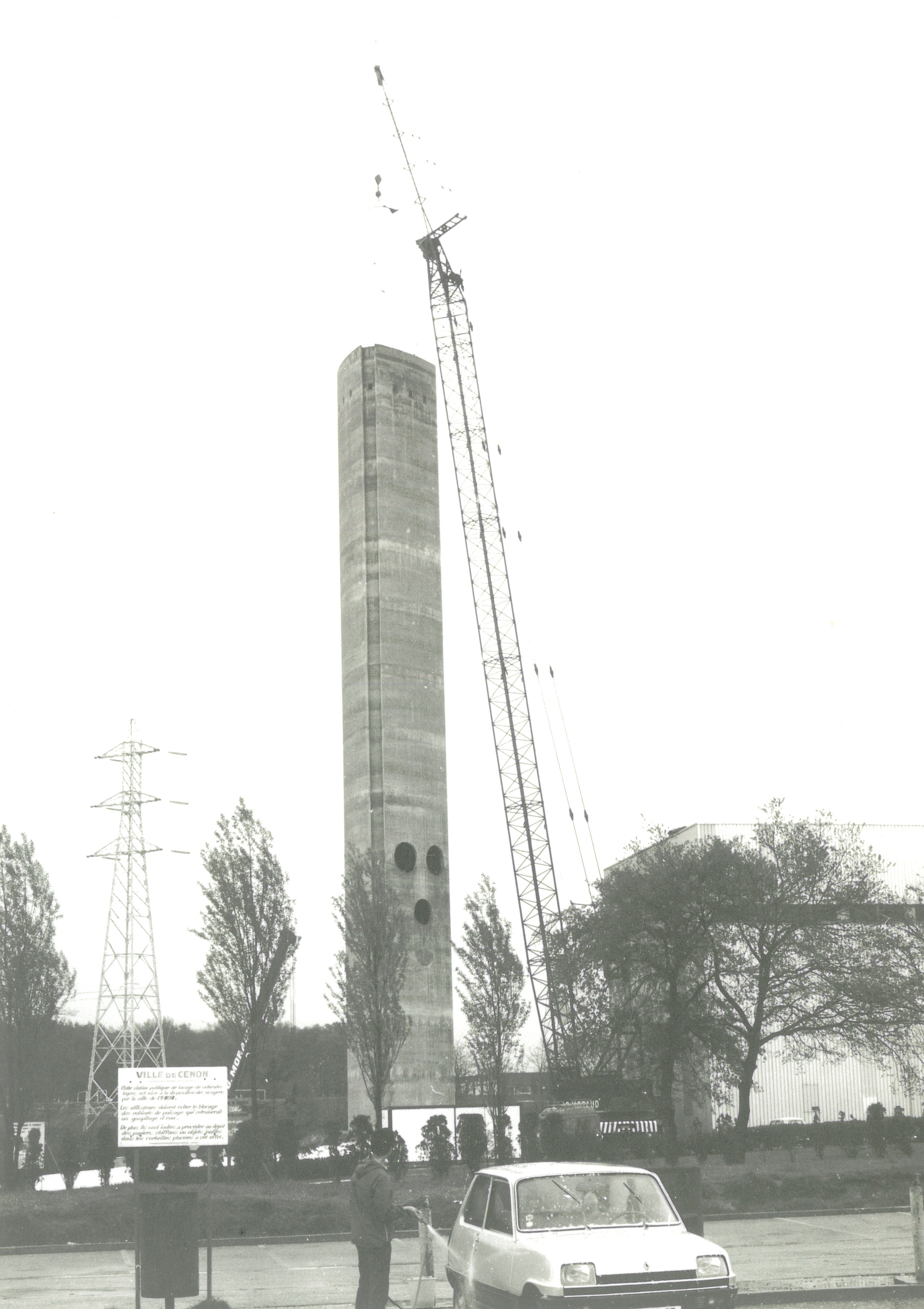 "cheminée" en 1983