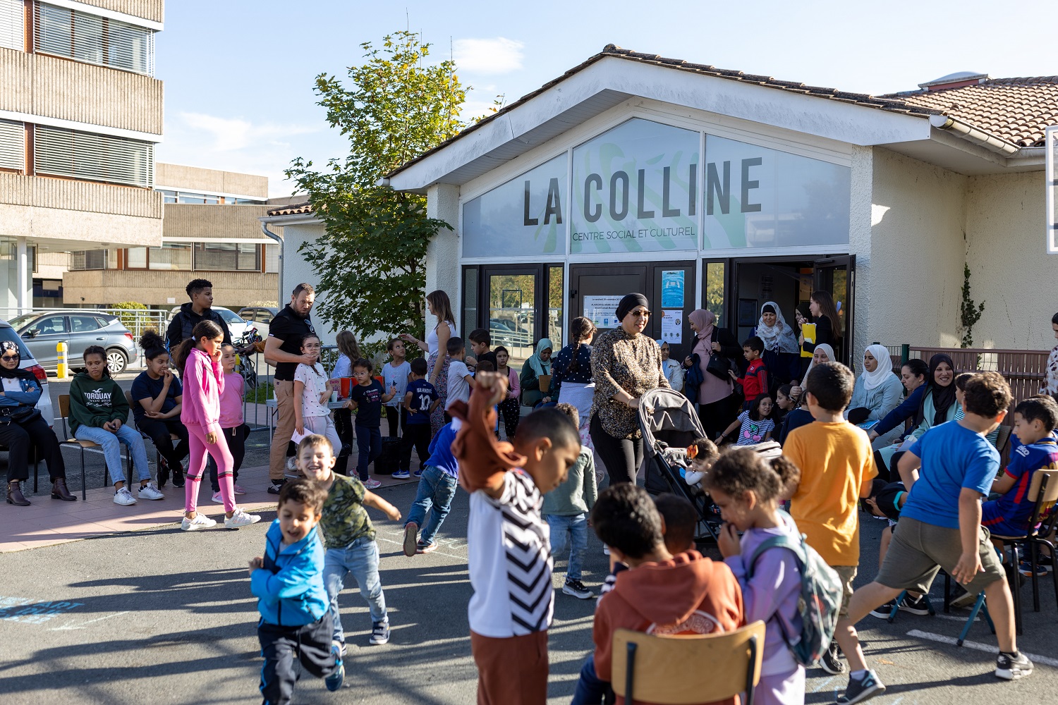 Jeux et défis en famille au centre social et culturel la Colline