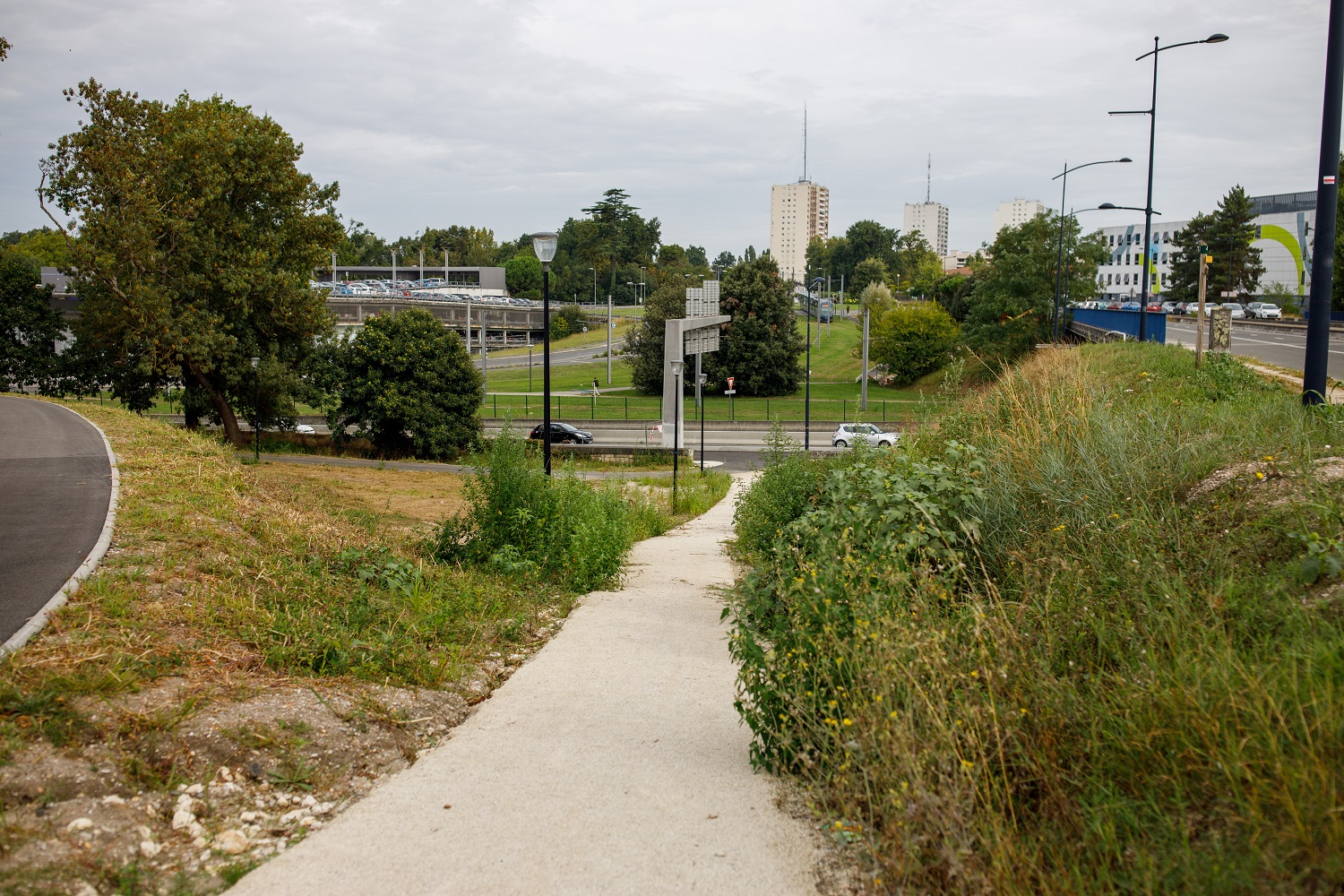 Un cheminement doux pour gagner le parc Palmer