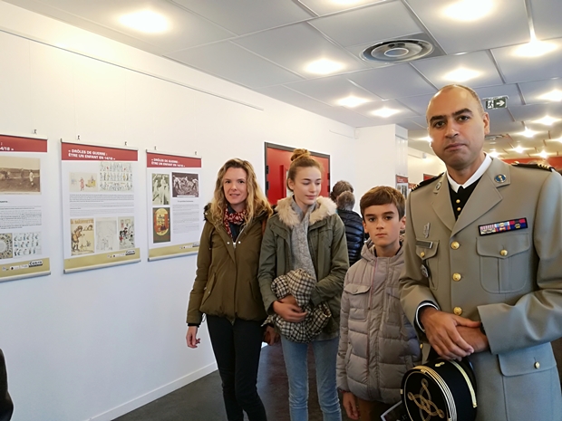 Toute la famille Galmar s'est intéressée à l'exposition "Drôles de guerre: être un enfant en 14-18"