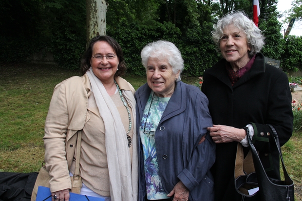 Mmes Claudine PUYBARAUD née BIAL DE BELLERADE et Reine BIAL DE BELLERADE, filles de Benjamin Bial de Bellerade avec Carole Lemée