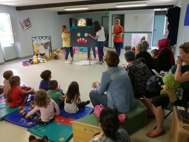 Du théâtre par les animatrices de la crèche la Cigale, du multi accueil ABC et le Relais d’Assistantes Maternelles / Parents Enfants