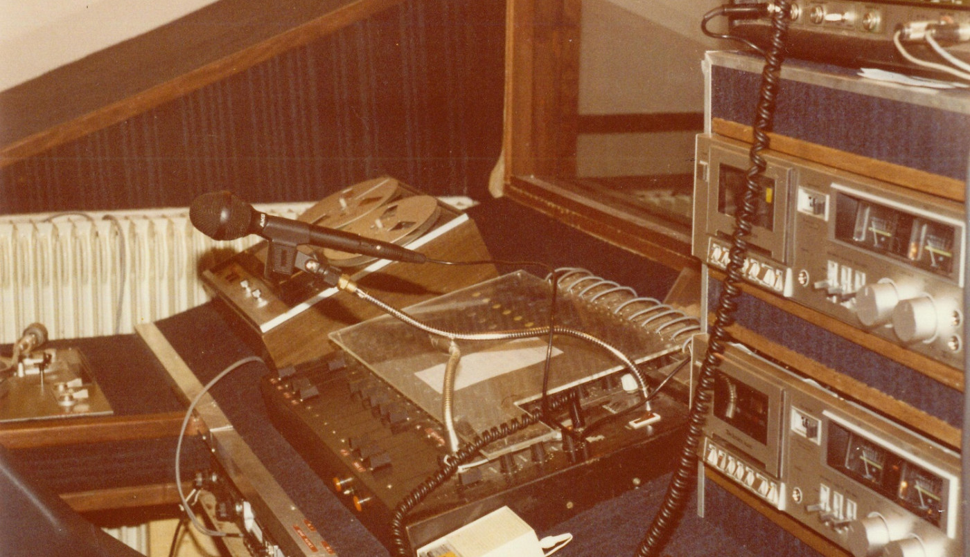 la cabine vintage de Radio Rive Droite au château de Palmer 
