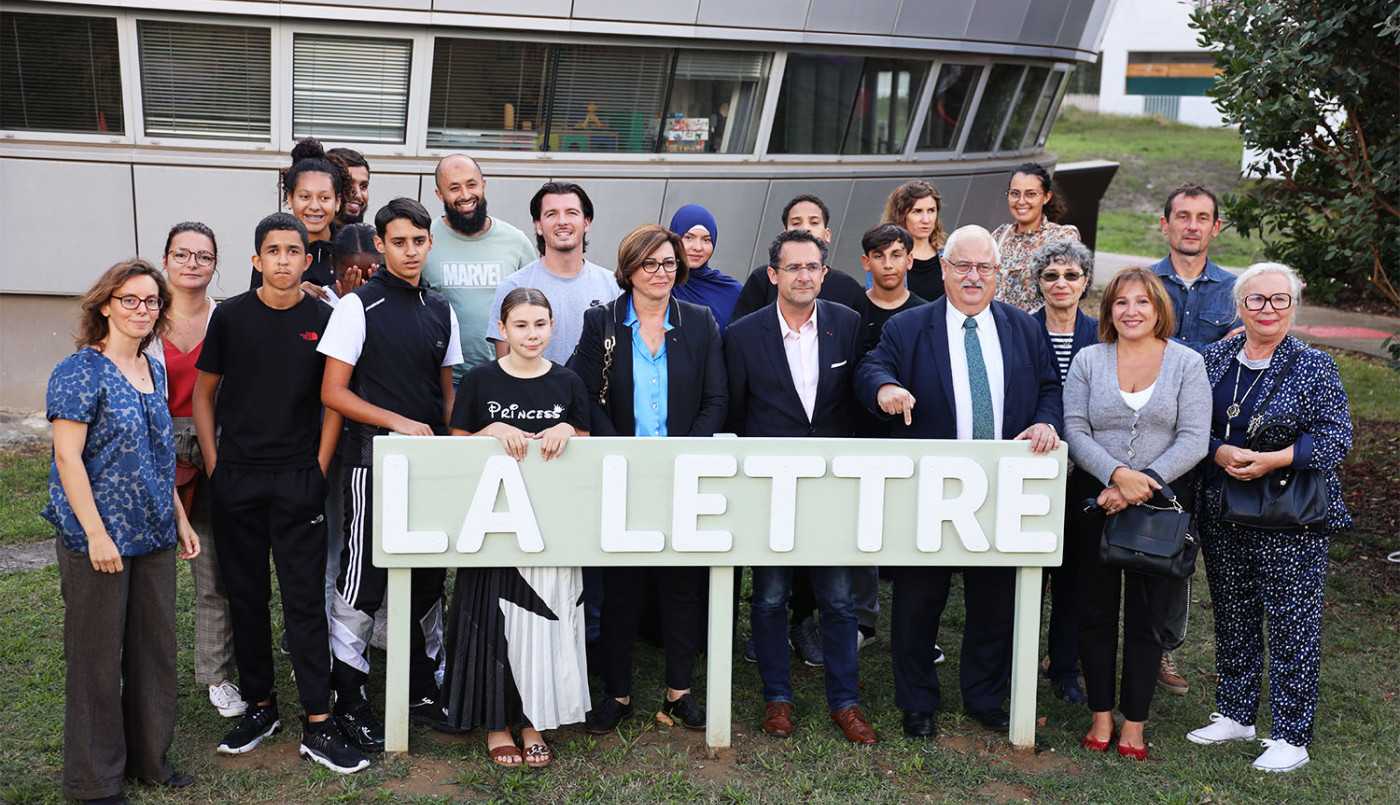 MAIRE ET LES JEUNES 