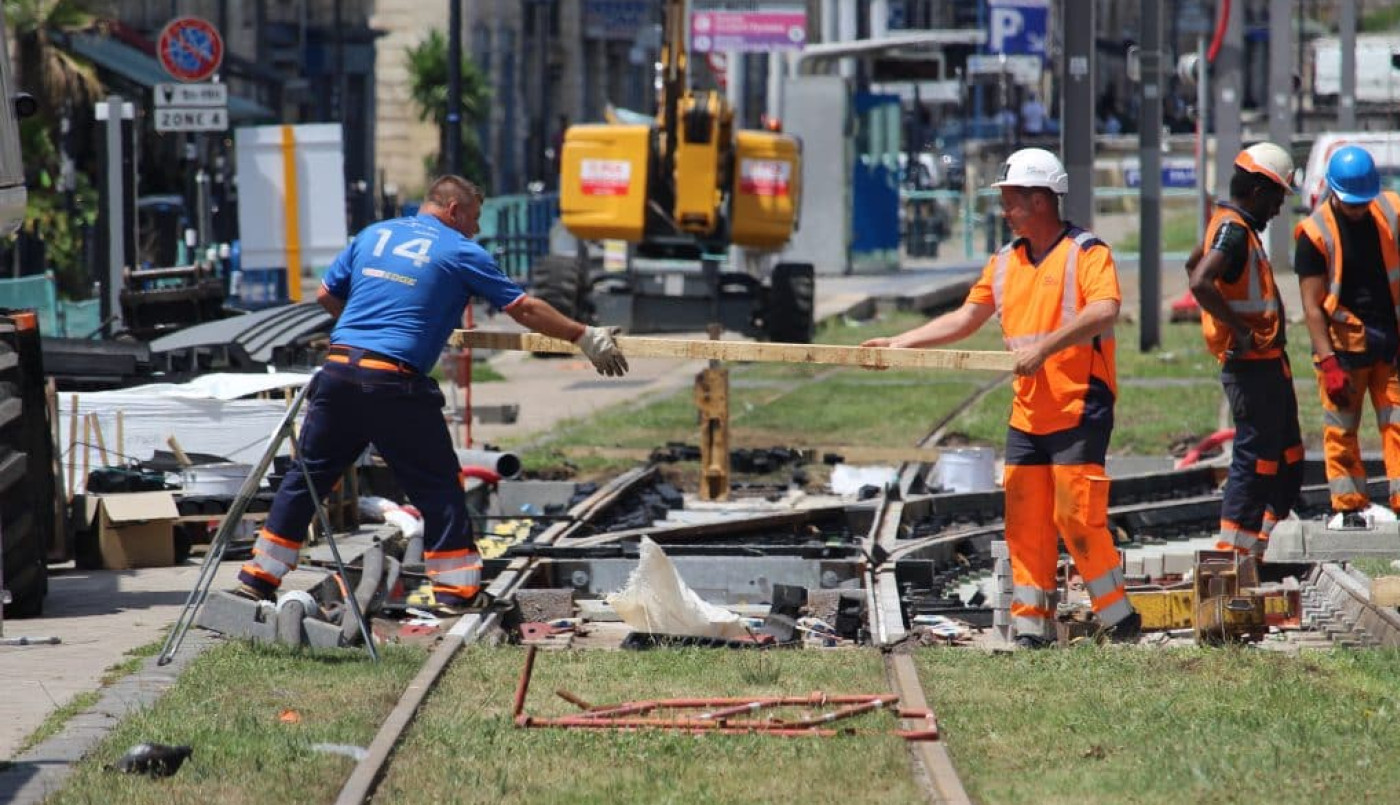 Réseau de tram en travaux : comment se déplacer cet été ?