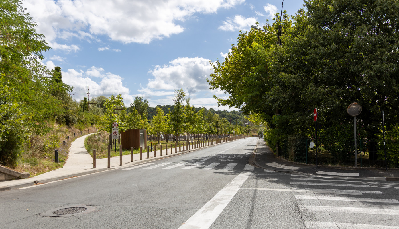 La rue Louis Blanc passe en sens unique