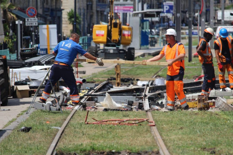 Réseau de tram en travaux : comment se déplacer cet été ?