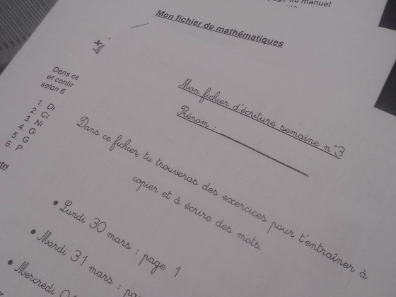 Devoirs imprimés et distribués par les services municipaux